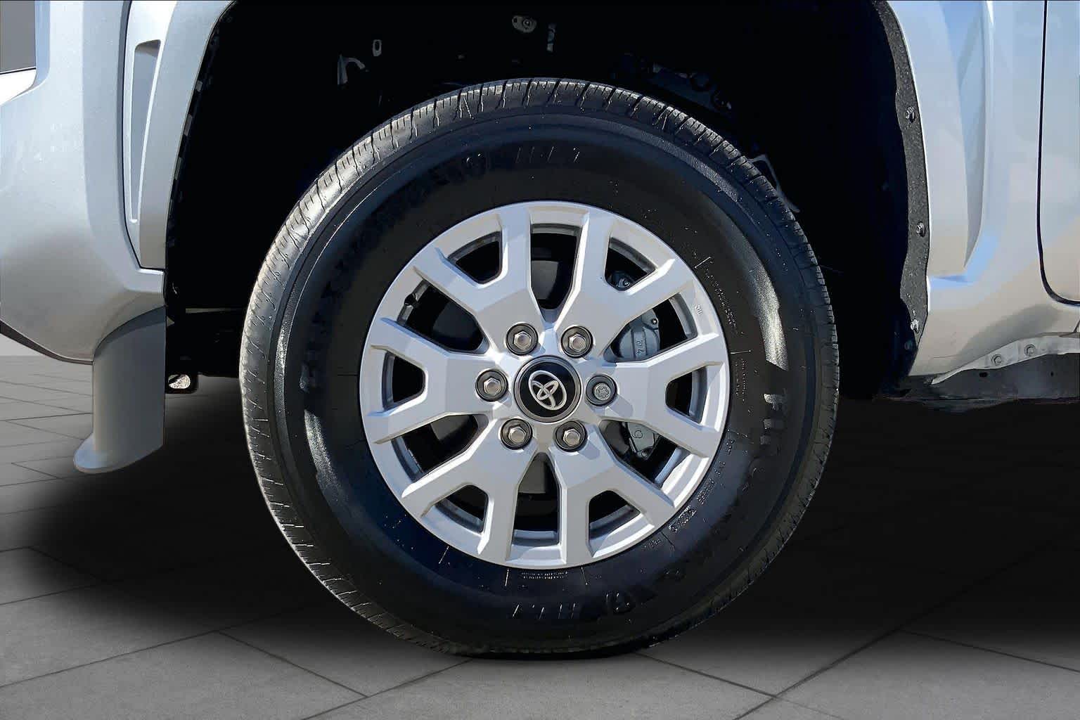 2026 Toyota Tacoma SR5 - 10
