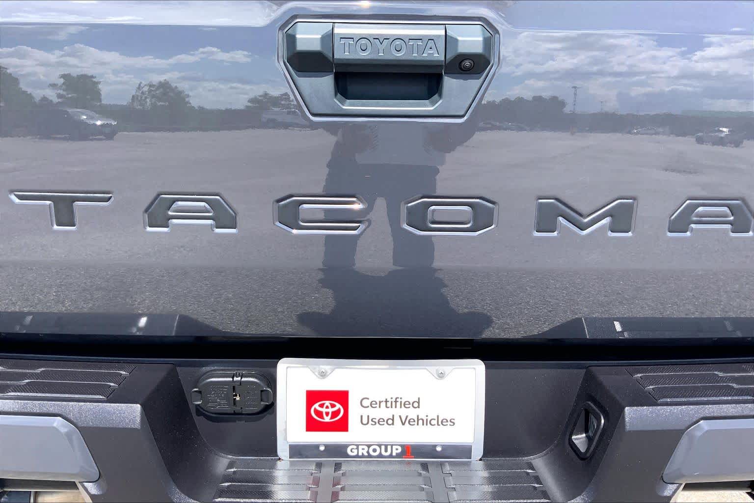 2025 Toyota Tacoma photo 10 of 35