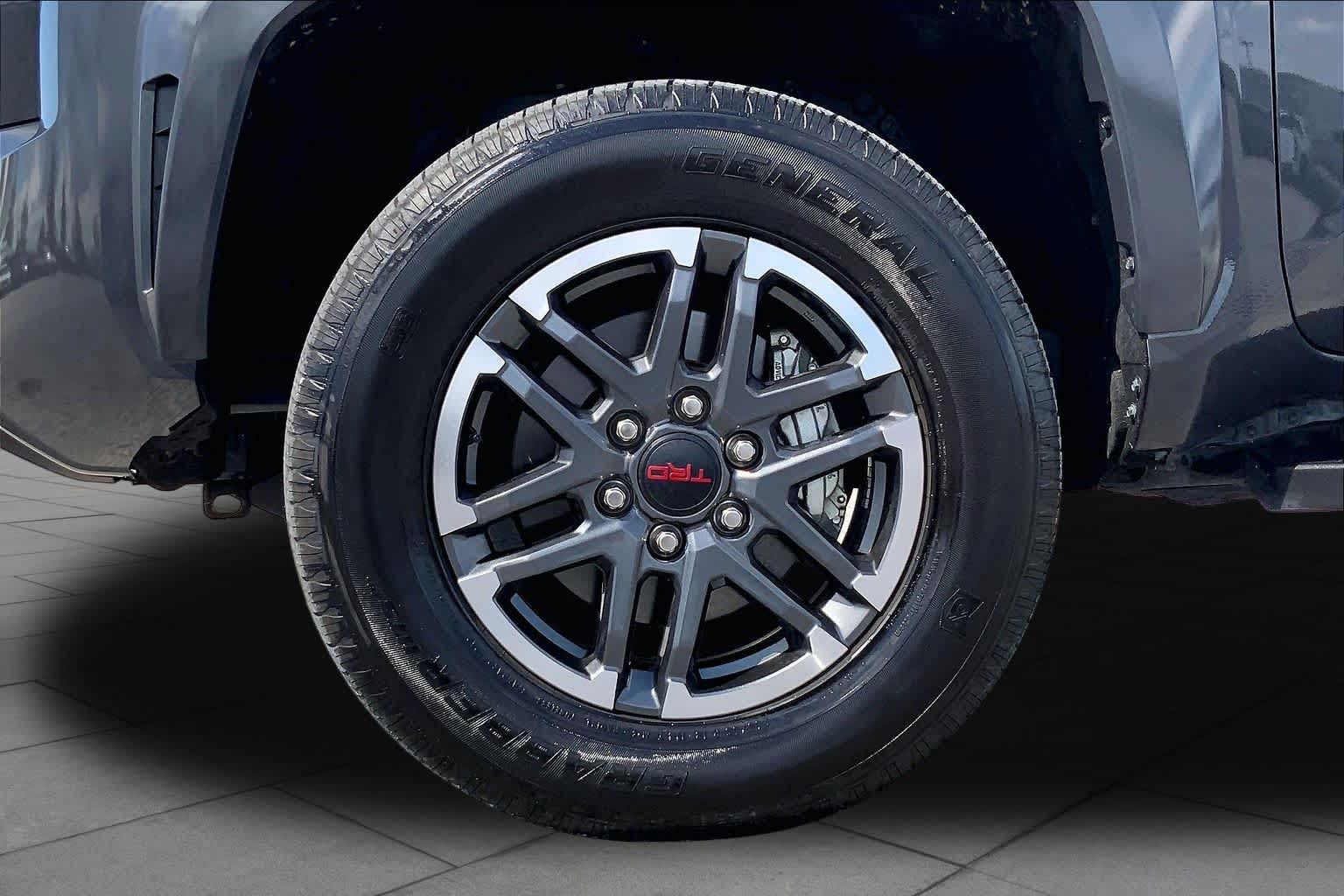 2025 Toyota Tacoma photo 11 of 35
