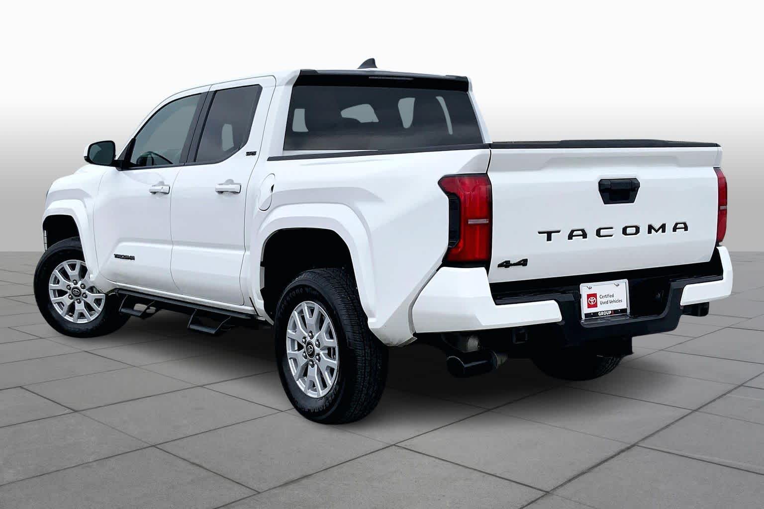 2025 Toyota Tacoma SR5 - 11