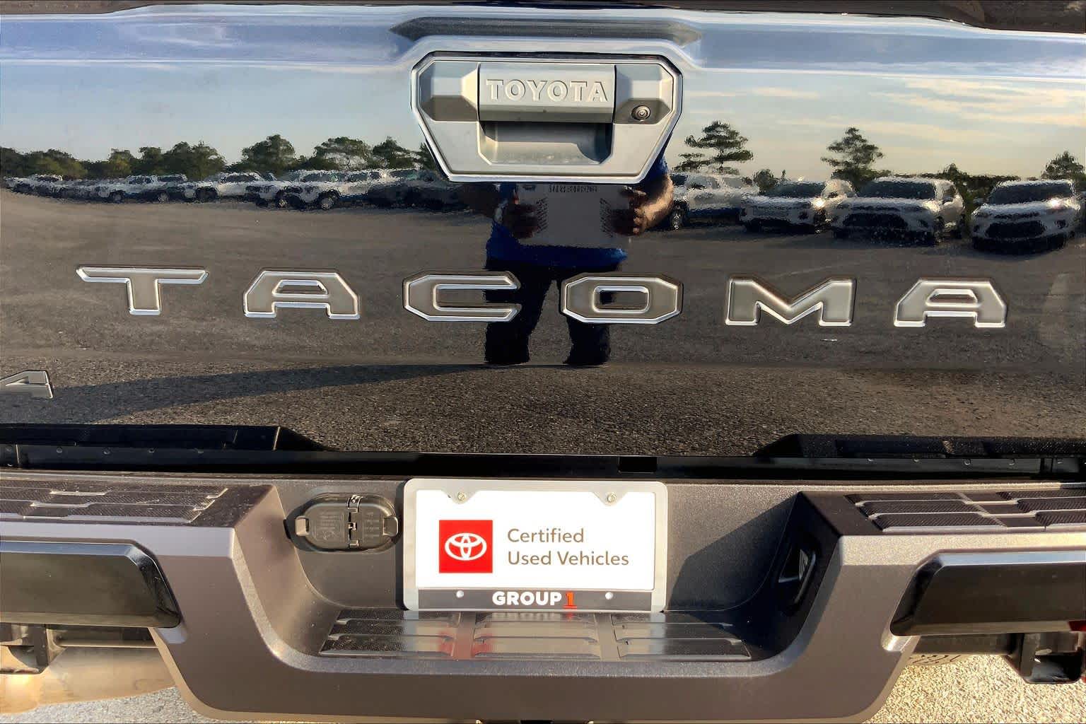 2025 Toyota Tacoma photo 10 of 36