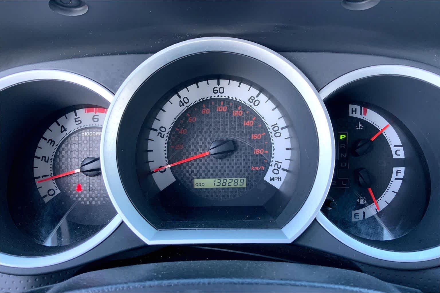 2014 Toyota Tacoma photo 25 of 36