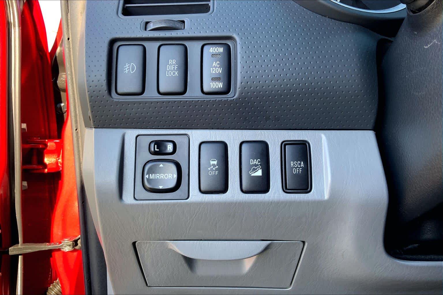 2014 Toyota Tacoma photo 33 of 36