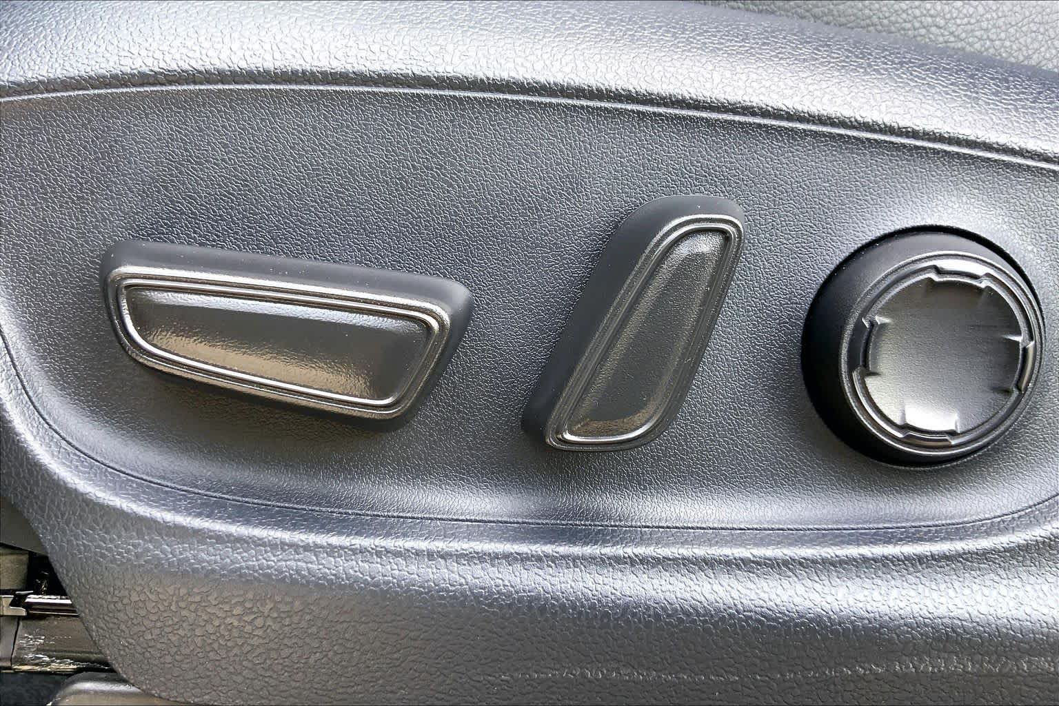 2026 Toyota Tacoma photo 34 of 36