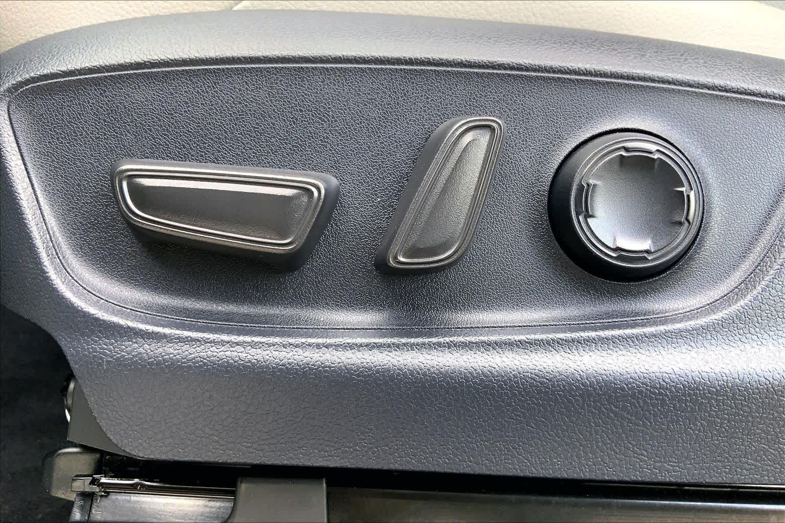2025 Toyota Tacoma Limited Hybrid Wind Chill Pearl at Group 1 GMC Buick South