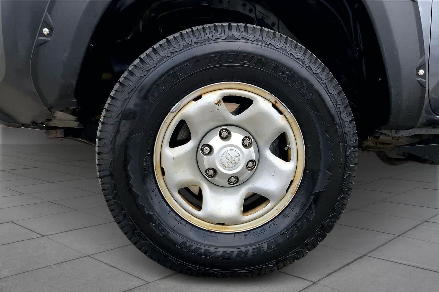 2020 Toyota Tacoma SR - 10