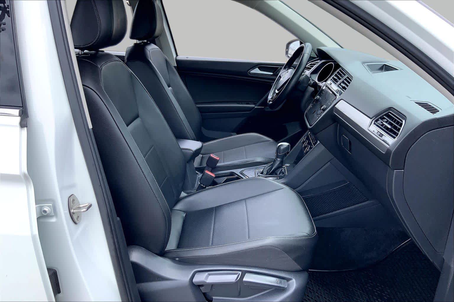 2018 Volkswagen Tiguan SE Pure White at AutoNation USA Katy