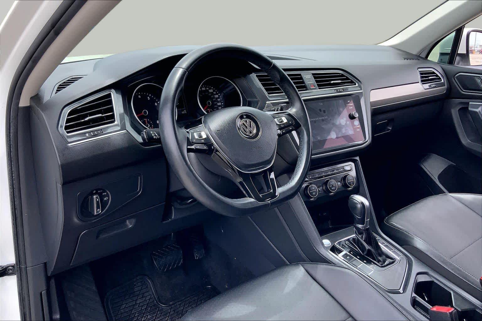 2018 Volkswagen Tiguan SE Pure White at AutoNation USA Katy