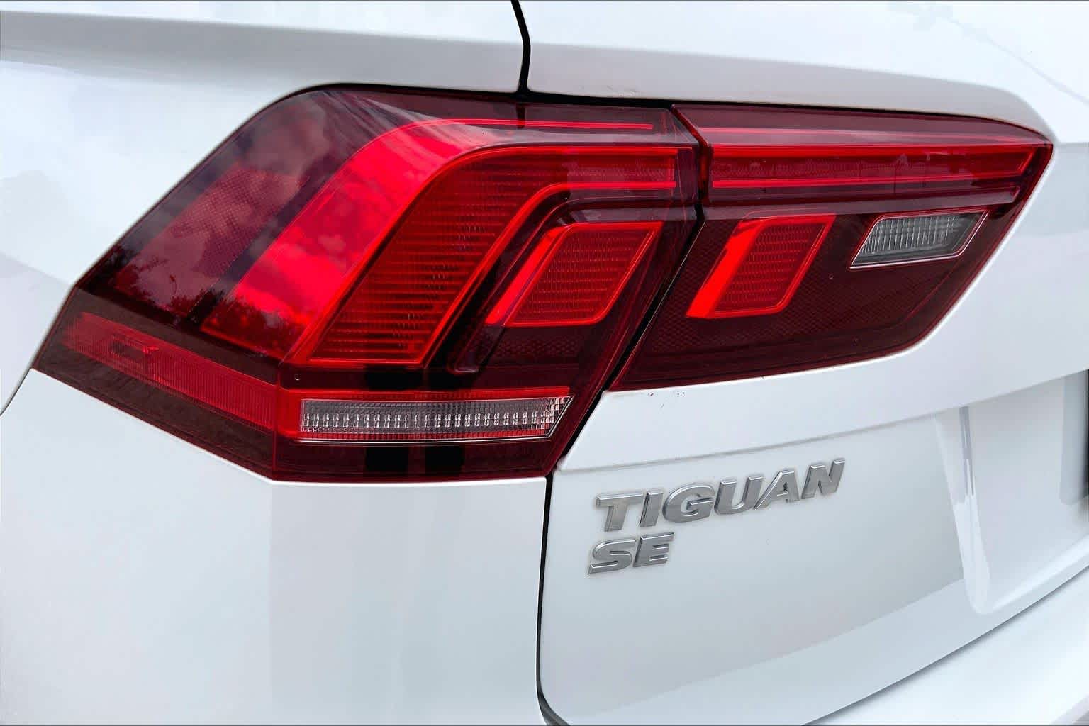 2018 Volkswagen Tiguan SE Pure White at AutoNation USA Katy