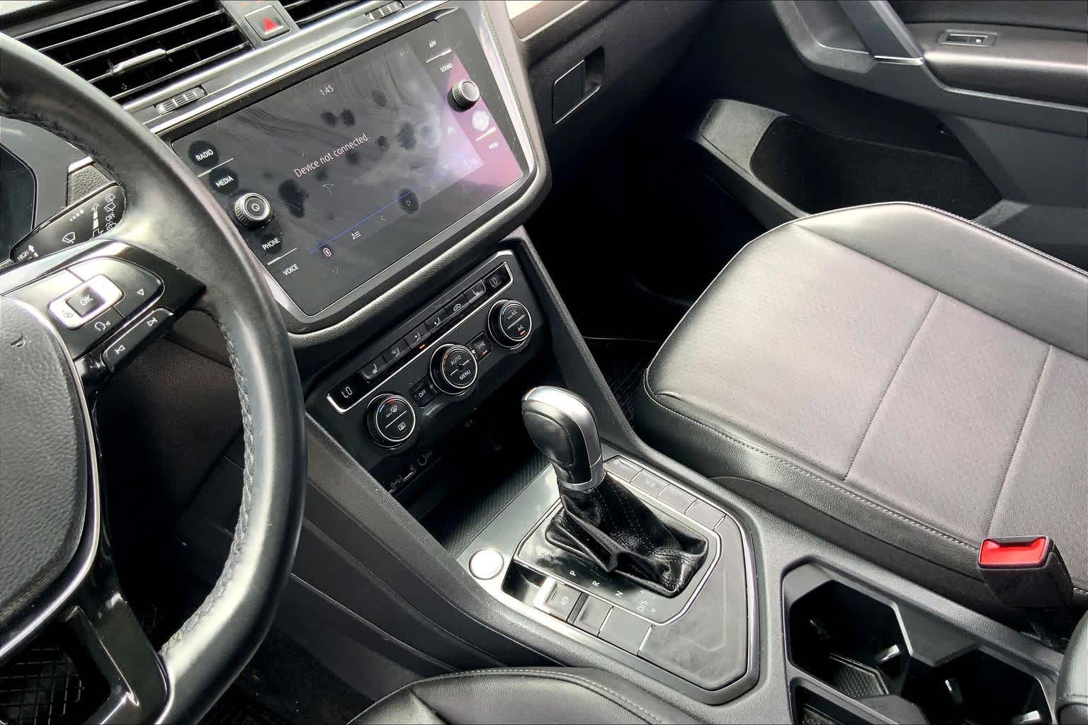 2018 Volkswagen Tiguan SE Pure White at AutoNation USA Katy