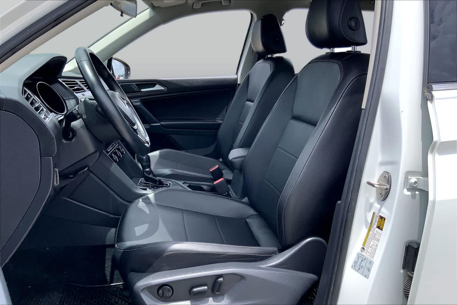 2018 Volkswagen Tiguan SE Pure White at HGreg Houston