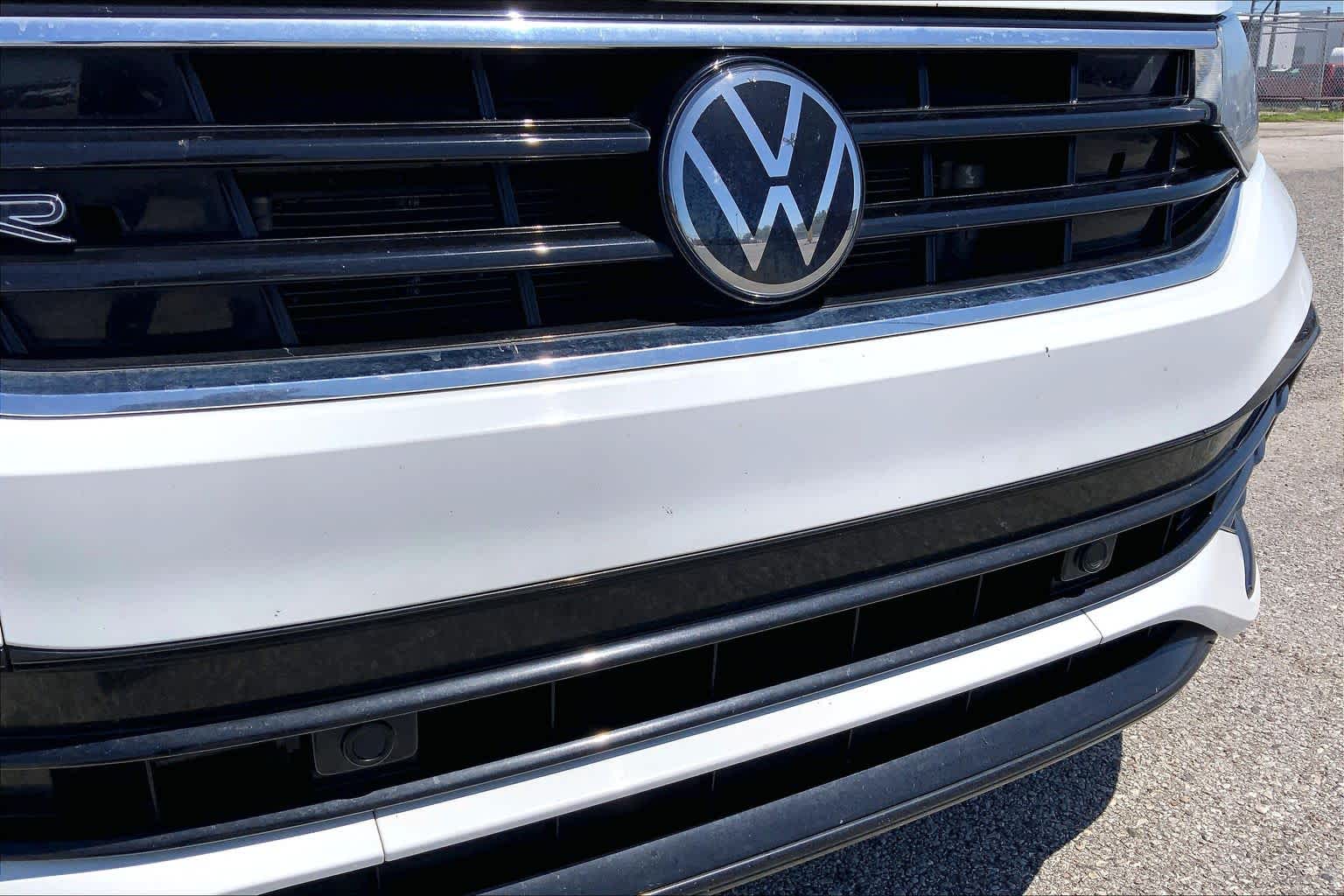 2022 Volkswagen Tiguan SE R-Line Black Pure White at Beck & Masten Kia