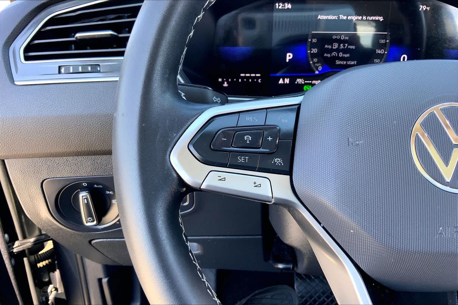 2024 Volkswagen Tiguan photo 23 of 36