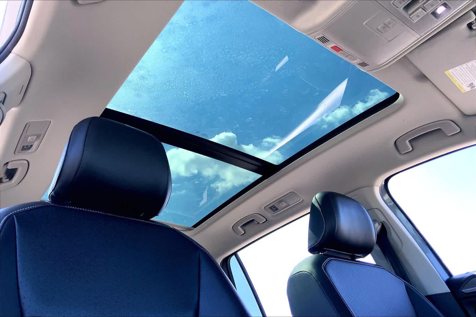 2024 Volkswagen Tiguan photo 14 of 36