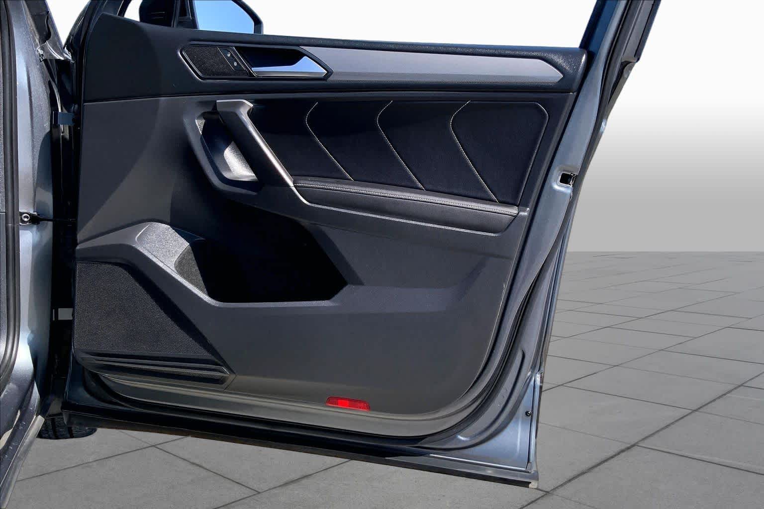 2024 Volkswagen Tiguan photo 22 of 36