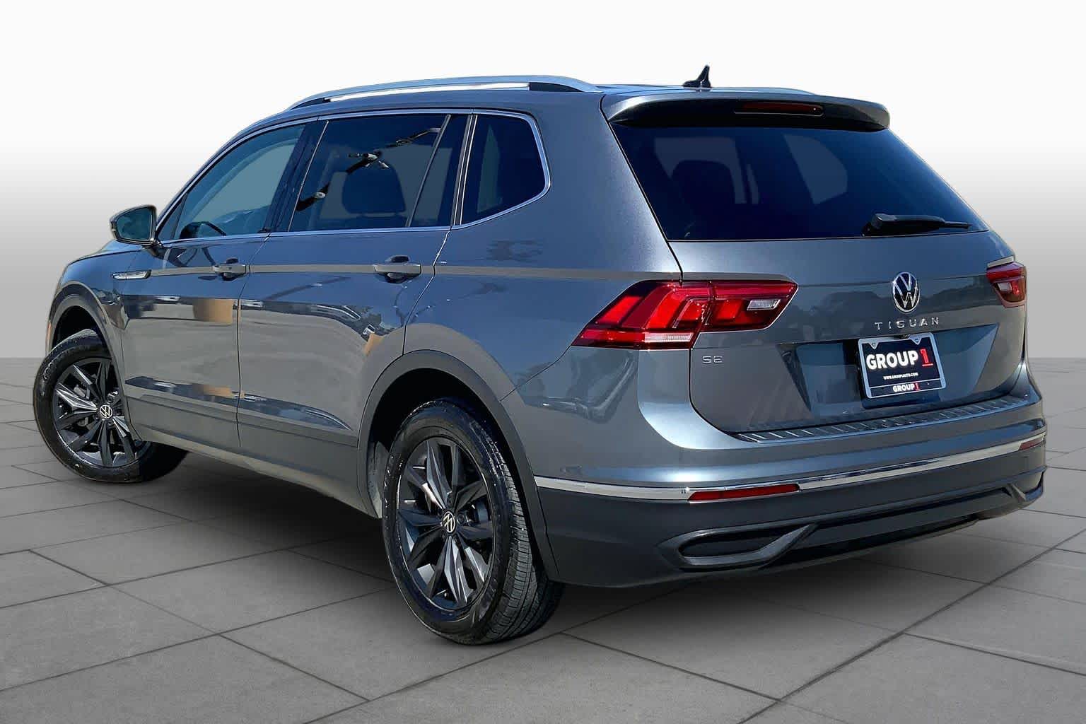 2024 Volkswagen Tiguan photo 12 of 36