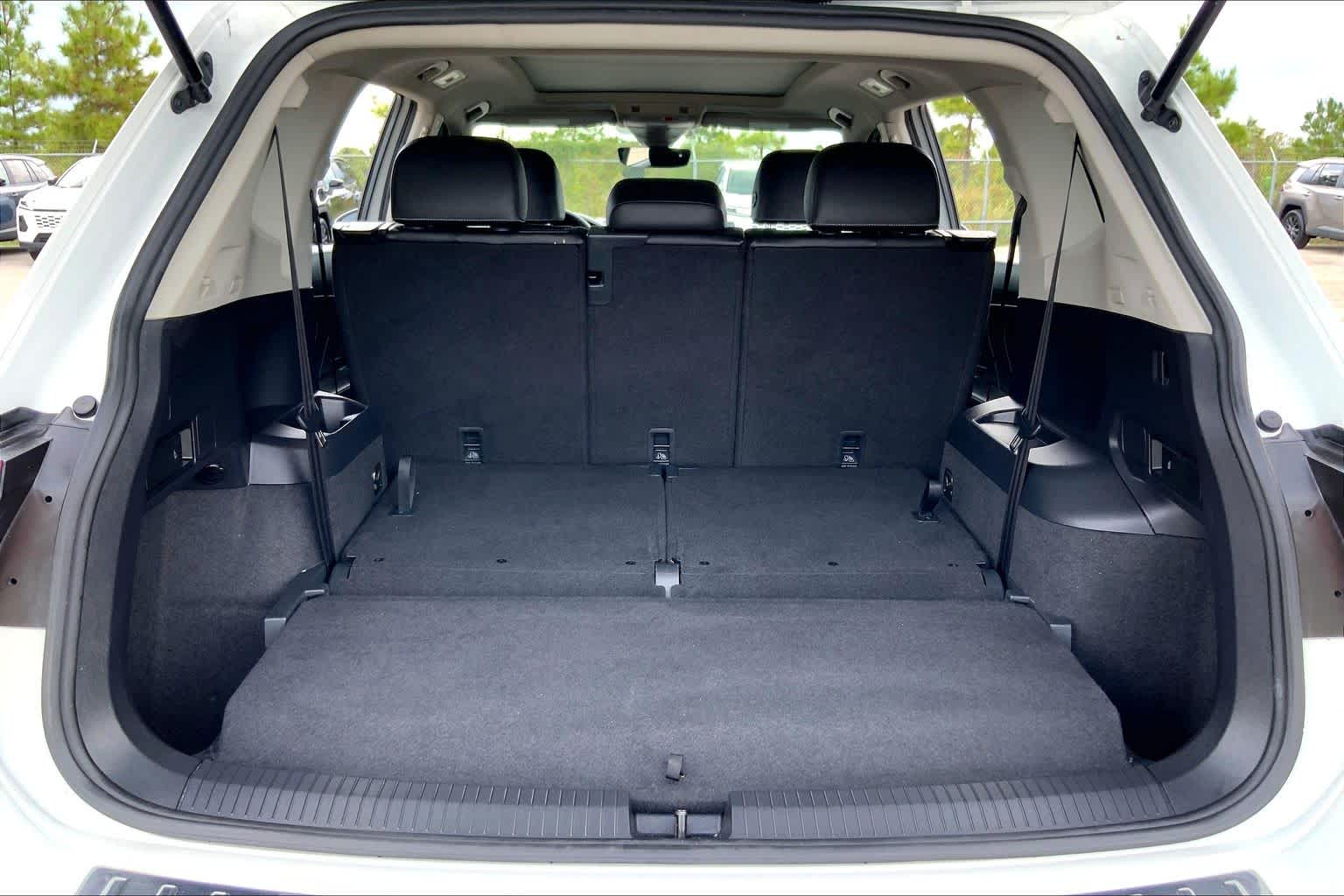 2023 Volkswagen Tiguan SE Opal White Pearl at Friendly Ford Crosby