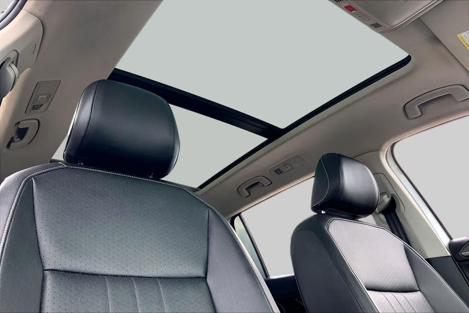 2023 Volkswagen Tiguan SE Opal White Pearl at Friendly Ford Crosby