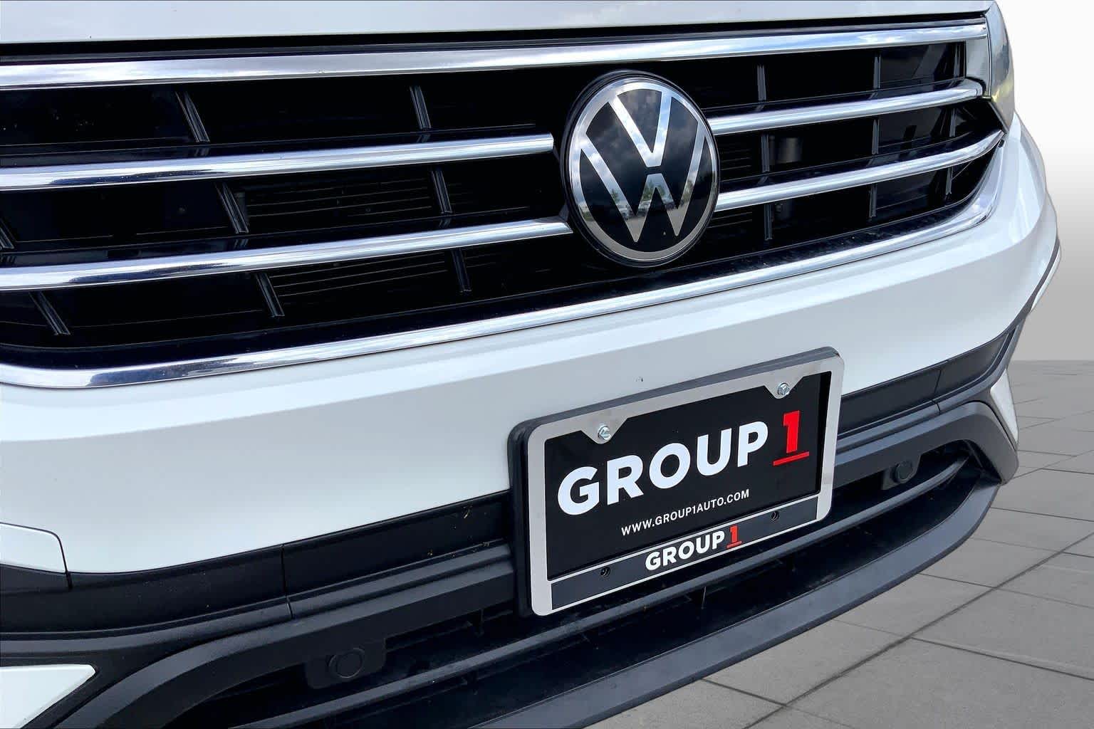 2023 Volkswagen Tiguan SE Opal White Pearl at Friendly Ford Crosby