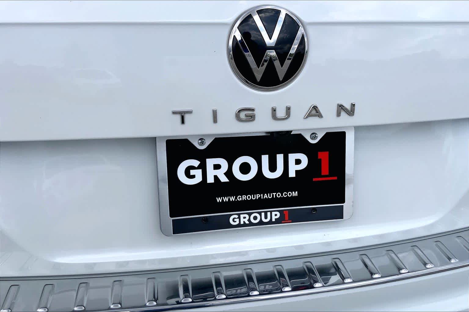 2023 Volkswagen Tiguan SE Opal White Pearl at Friendly Ford Crosby