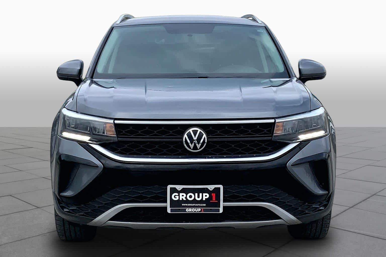 2022 Volkswagen Taos SE Platinum Gray Metallic at Lexus Southwest Houston