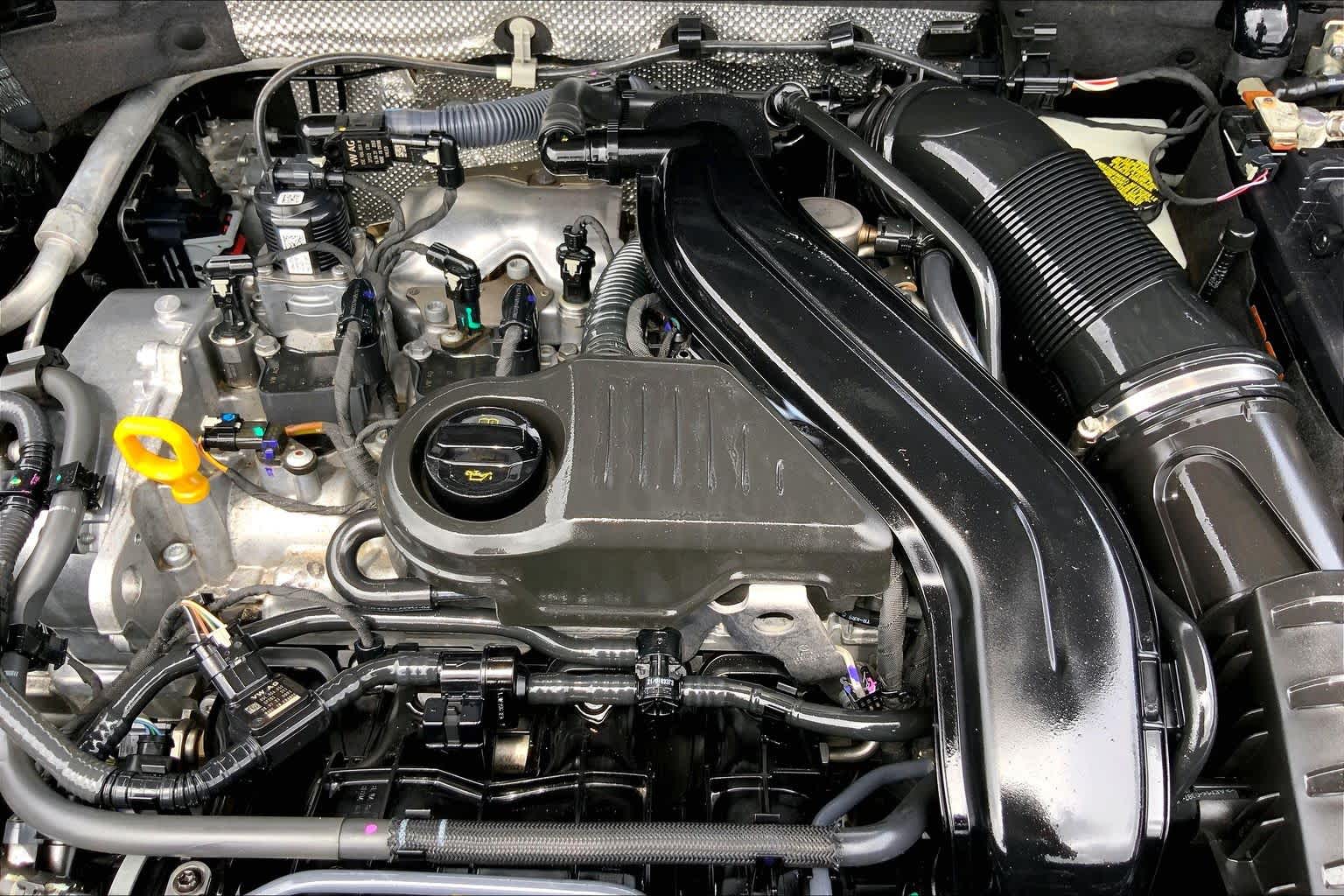 2022 Volkswagen Taos SE Platinum Gray Metallic at Lexus Southwest Houston
