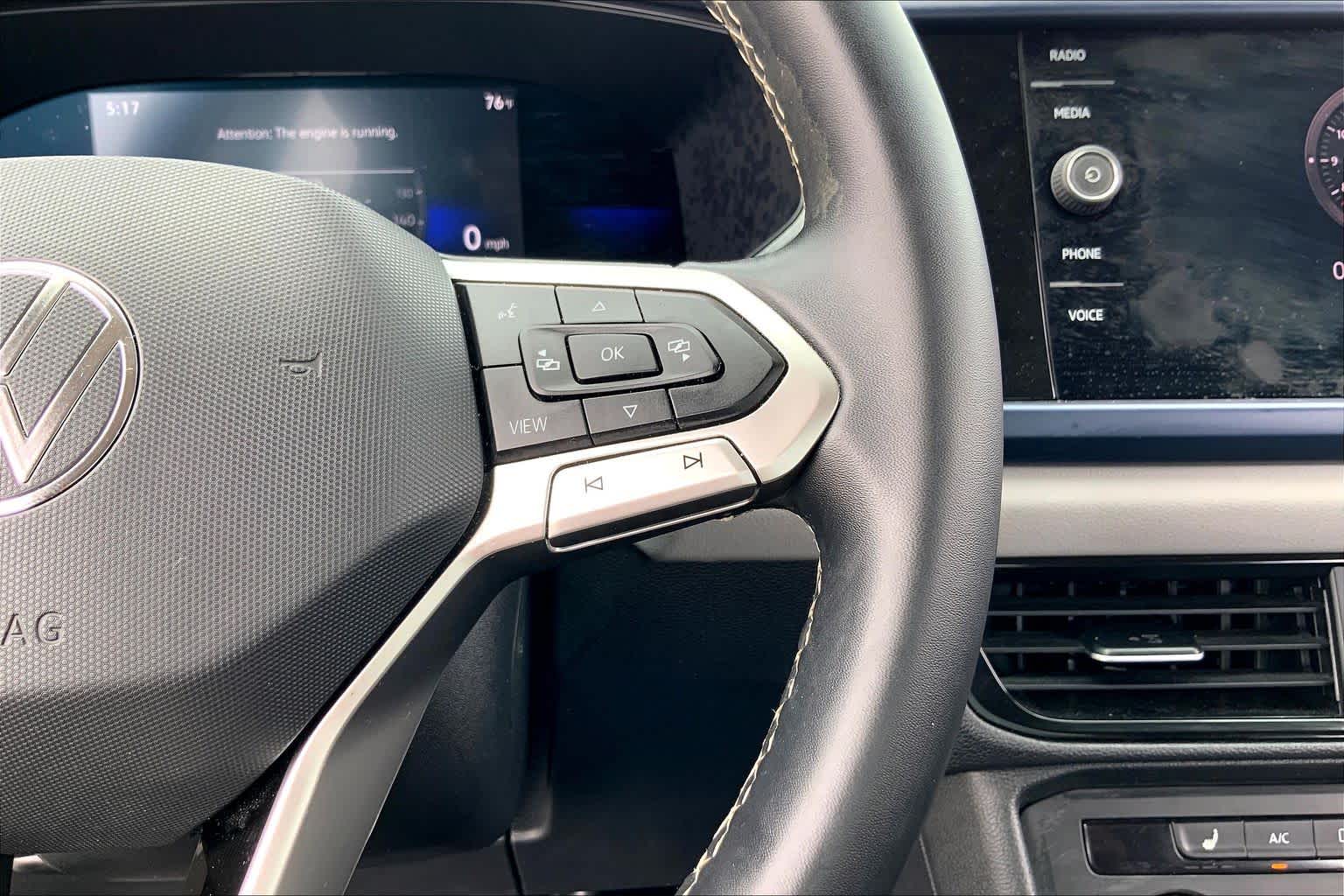 2022 Volkswagen Taos SE Platinum Gray Metallic at Lexus Southwest Houston