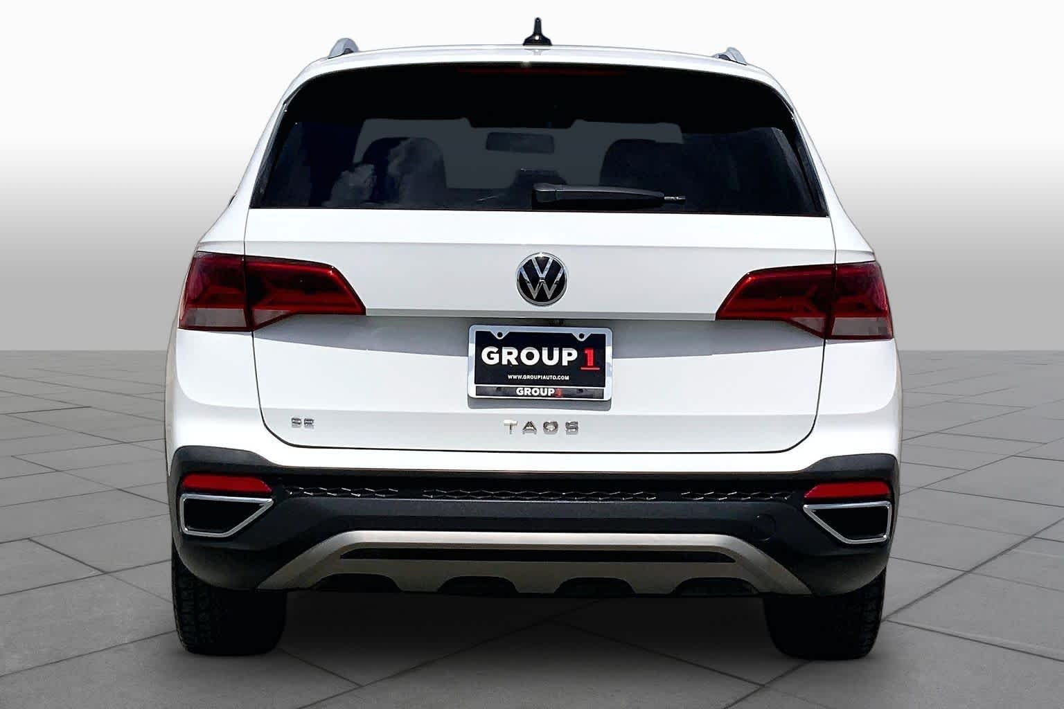 2022 Volkswagen Taos SE Pure White at Westside Kia