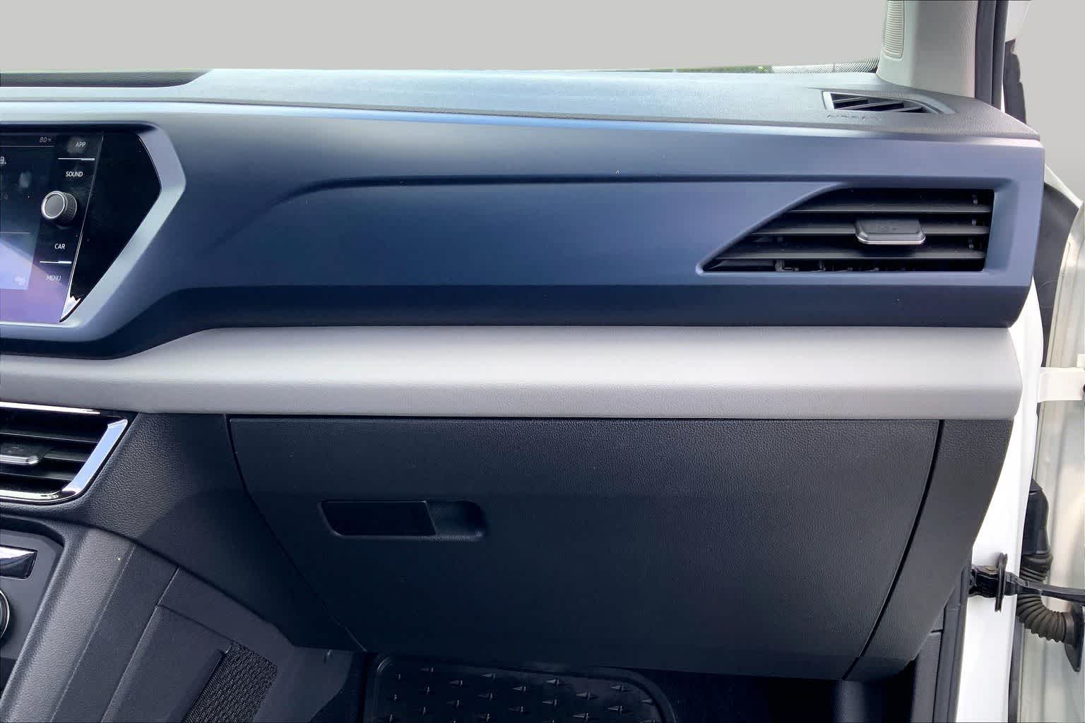 2022 Volkswagen Taos SE Pure White at Westside Kia