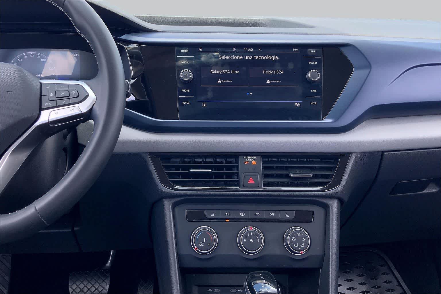2022 Volkswagen Taos SE Pure White at Westside Kia