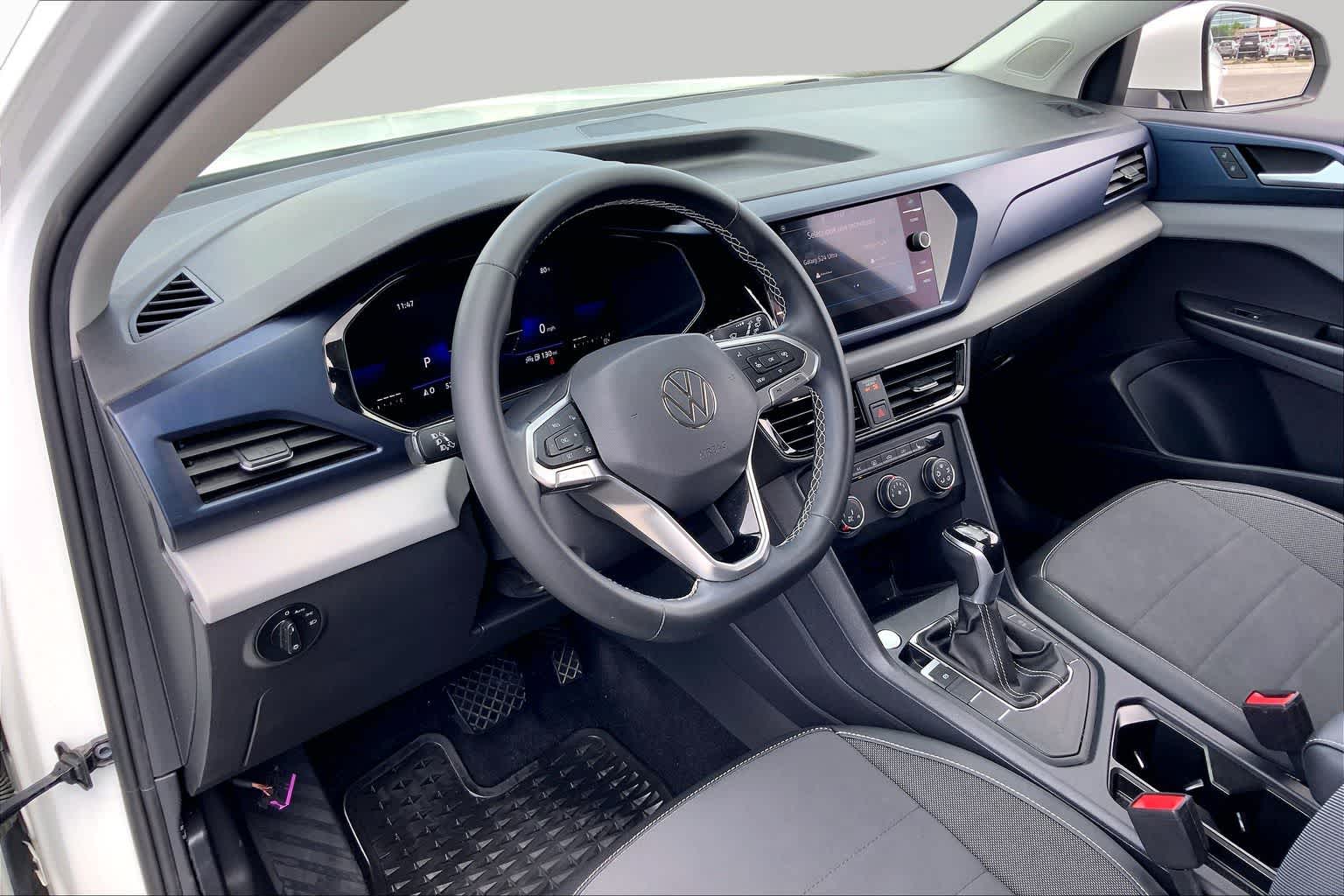 2022 Volkswagen Taos SE Pure White at Westside Kia