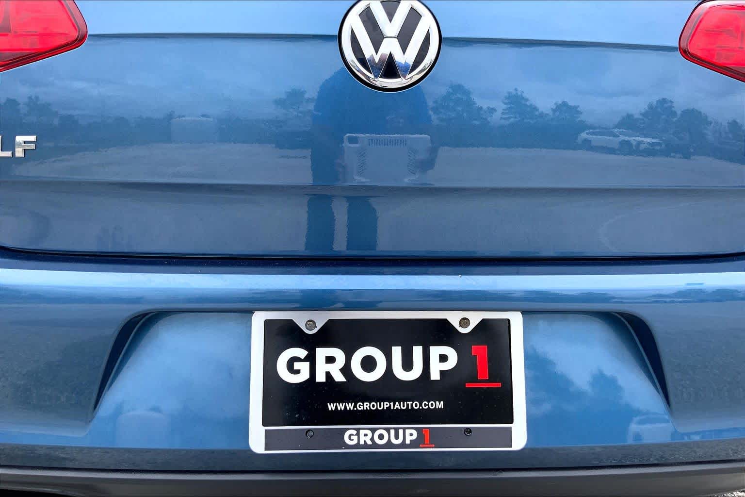 2017 Volkswagen Golf photo 10 of 36