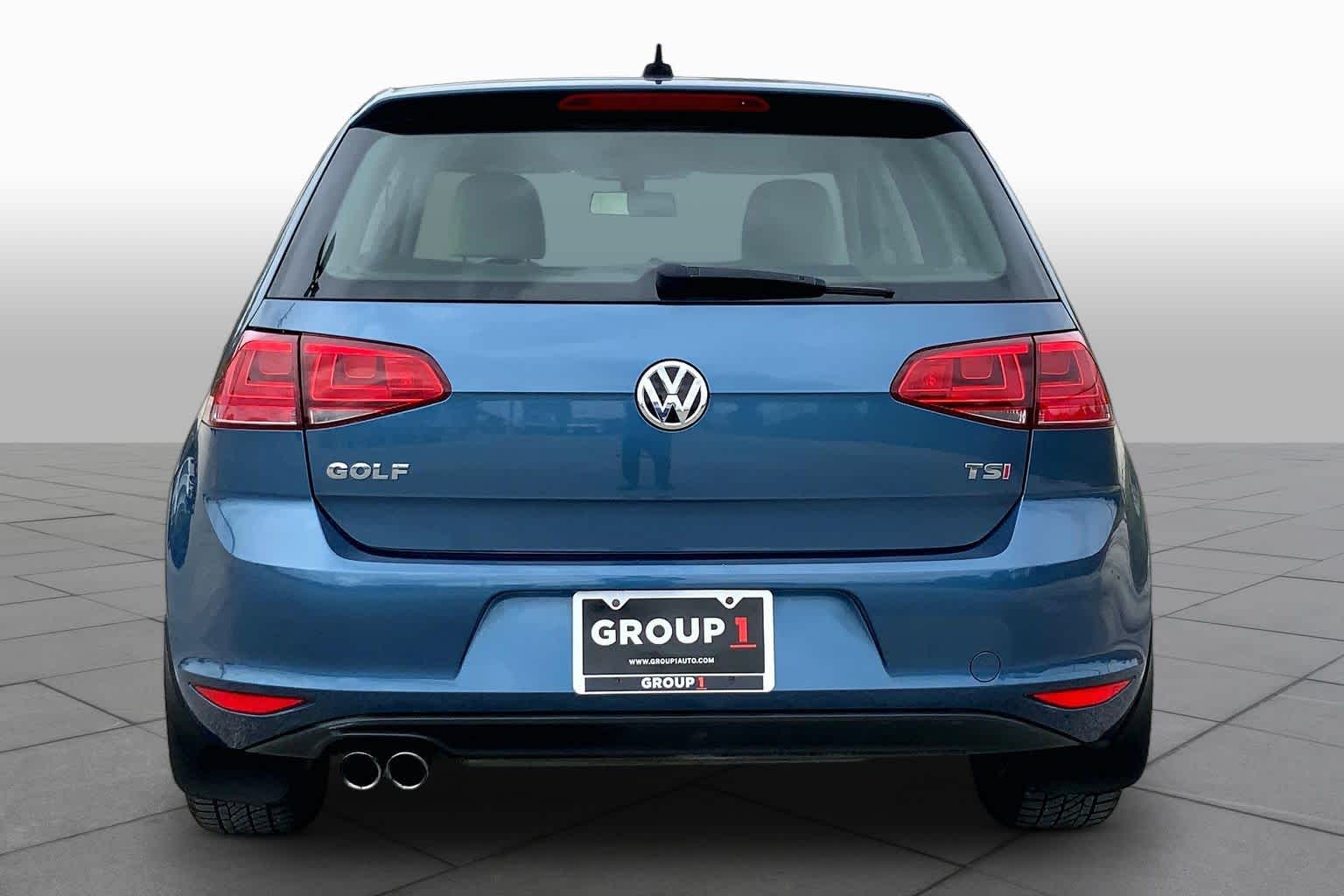 2017 Volkswagen Golf photo 5 of 36