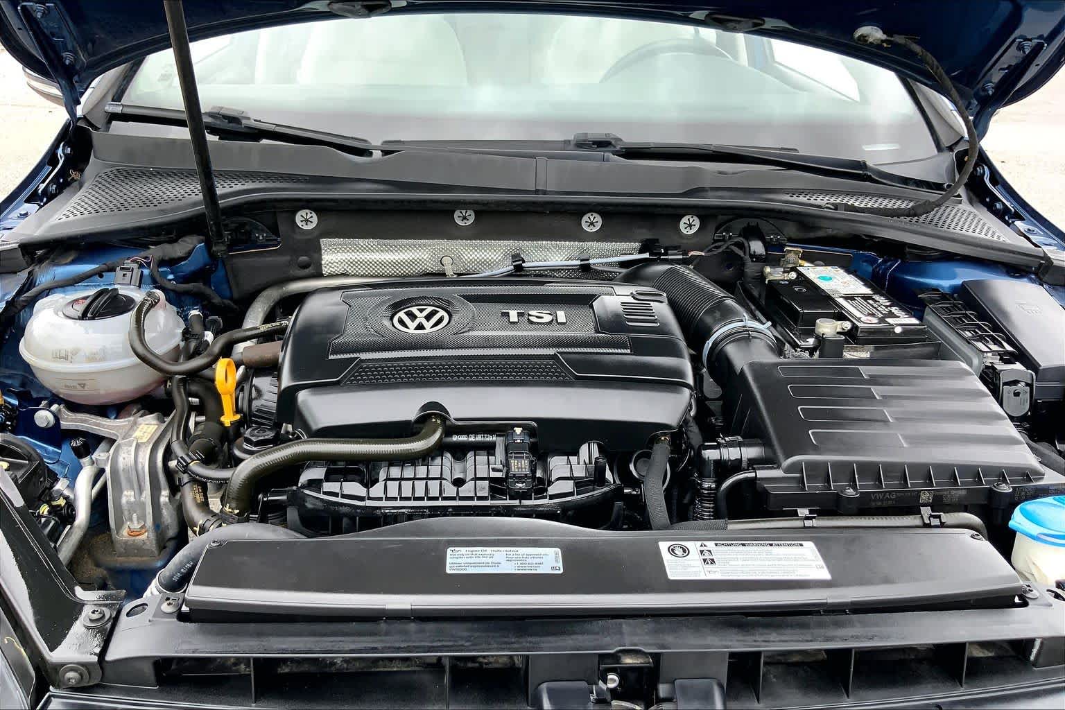 2017 Volkswagen Golf photo 31 of 36