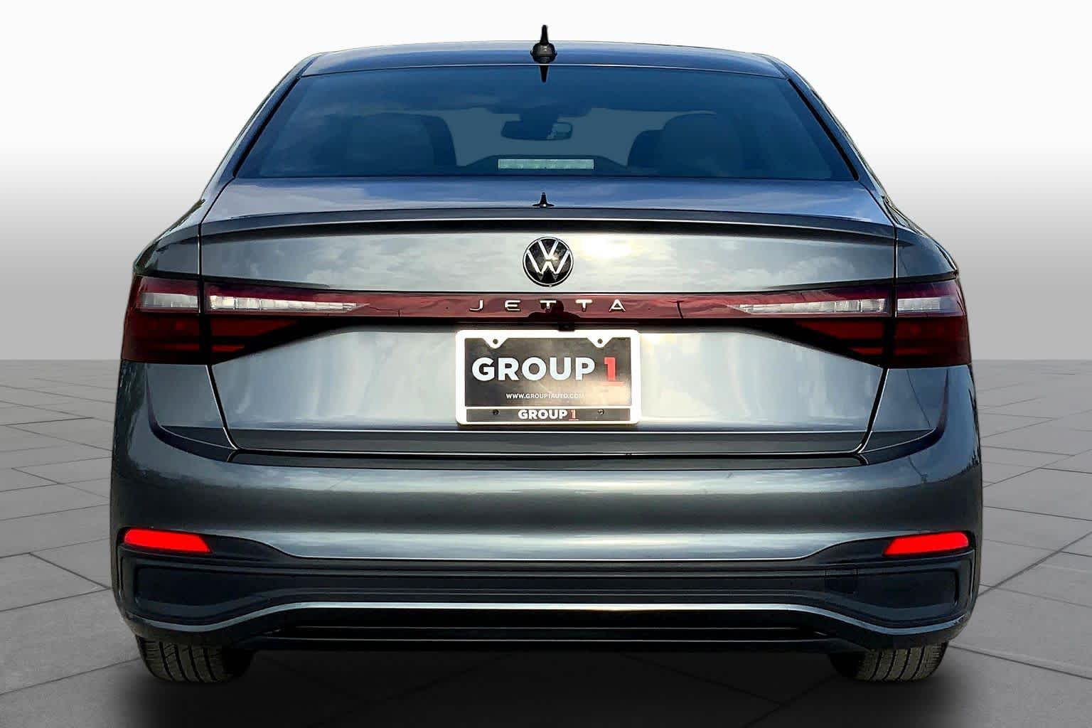 2025 Volkswagen Jetta Sport - 4