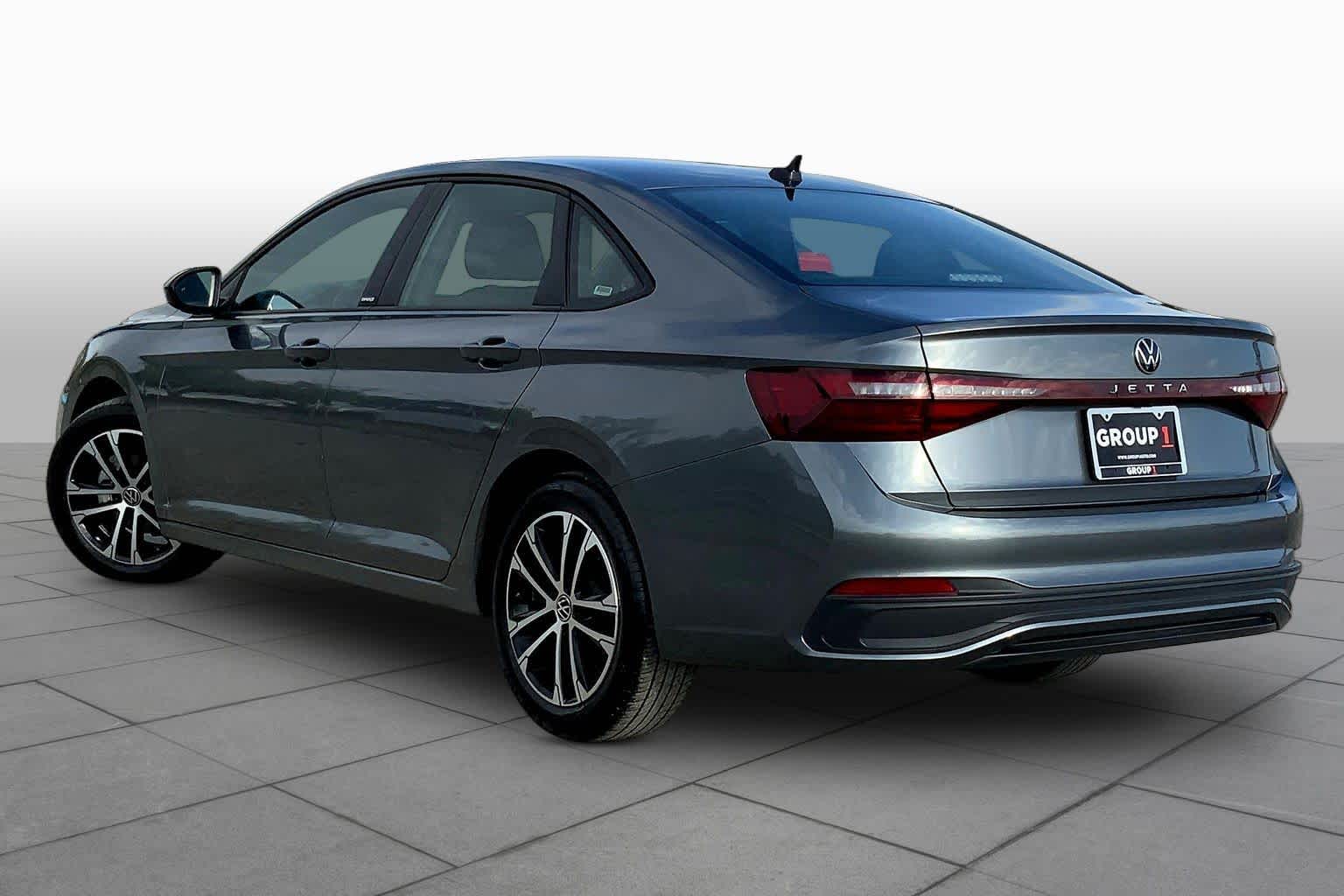 2025 Volkswagen Jetta Sport - 11
