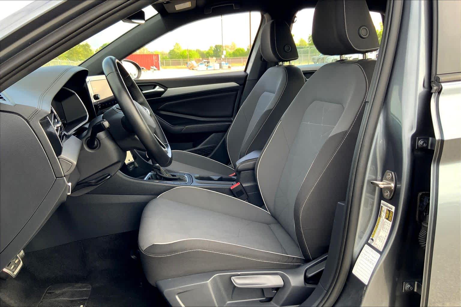 2025 Volkswagen Jetta Sport - 7