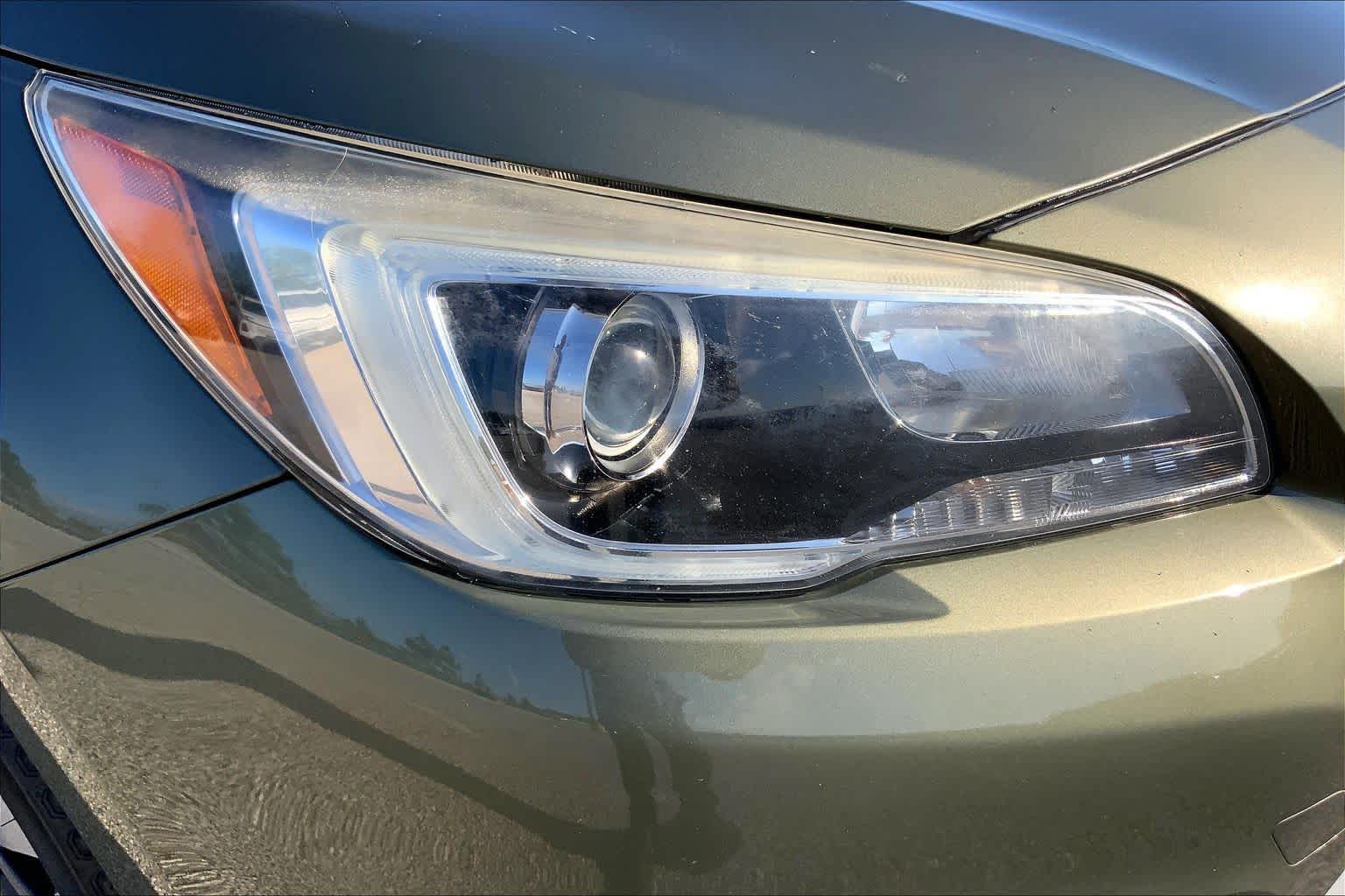 2017 Subaru Outback photo 27 of 35