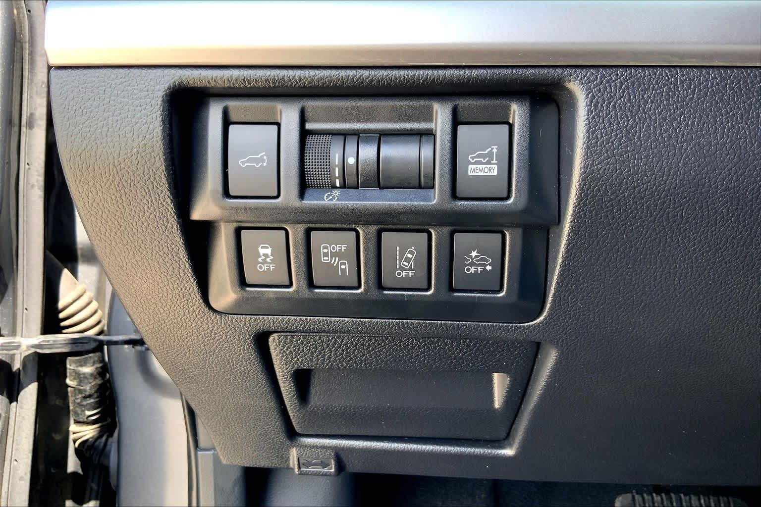 2018 Subaru Outback Limited Magnetite Gray Metallic at AutoNation USA Katy