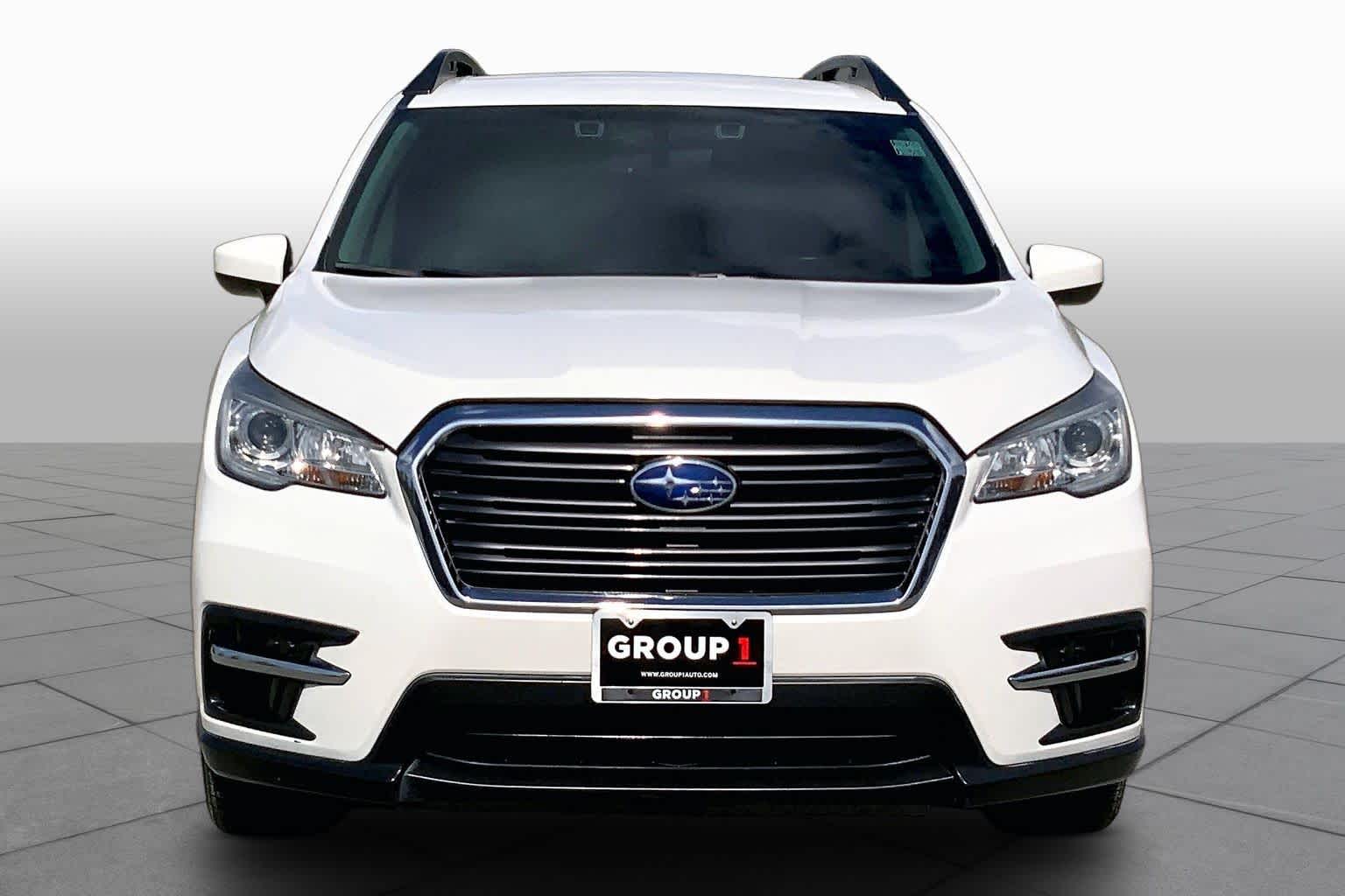 2020 Subaru Ascent photo 4 of 36