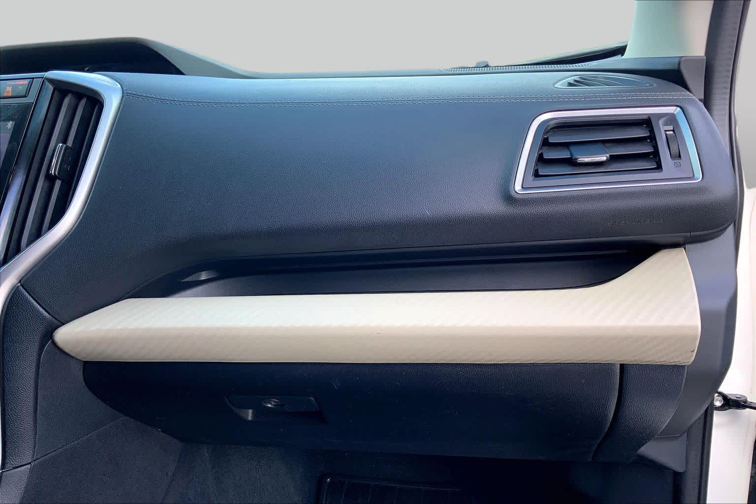 2020 Subaru Ascent photo 18 of 36