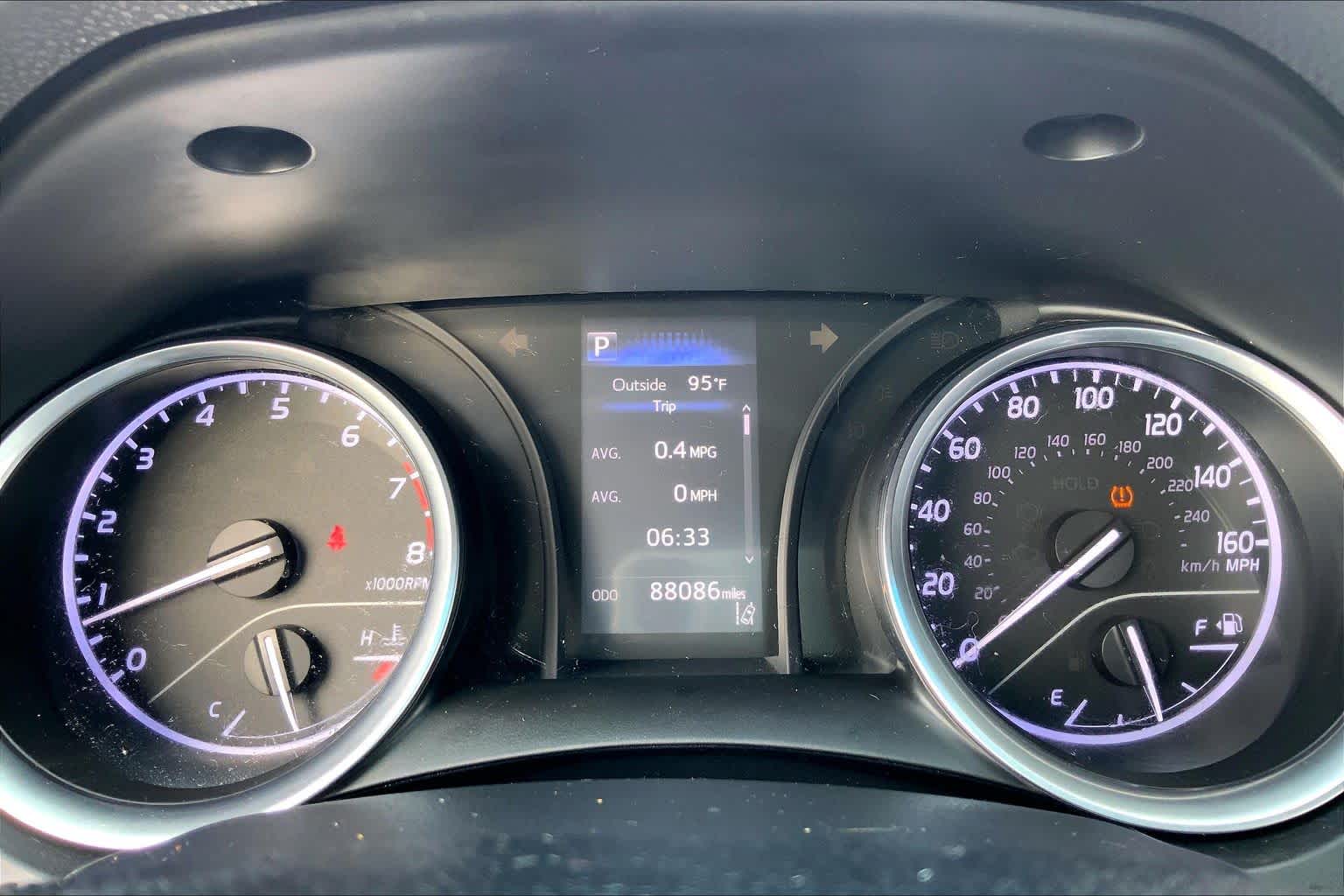 2018 Toyota Camry SE Celestial Silver Metallic at Group 1 Toyota Southwest