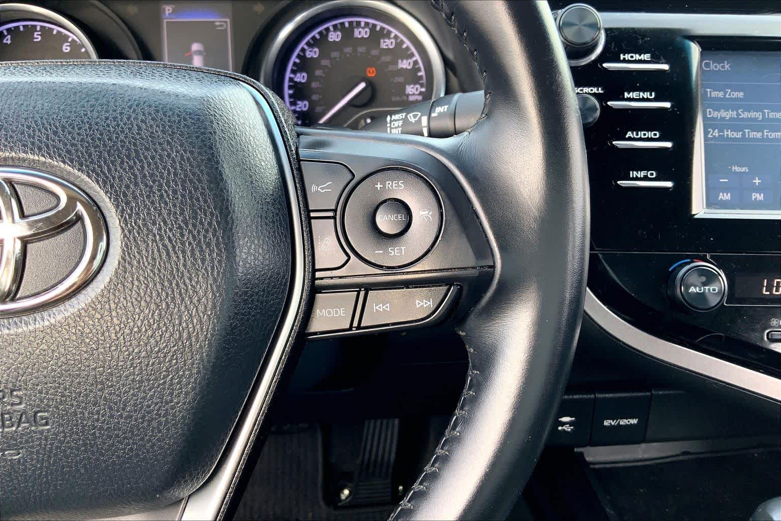 2018 Toyota Camry SE Celestial Silver Metallic at Group 1 Toyota Southwest
