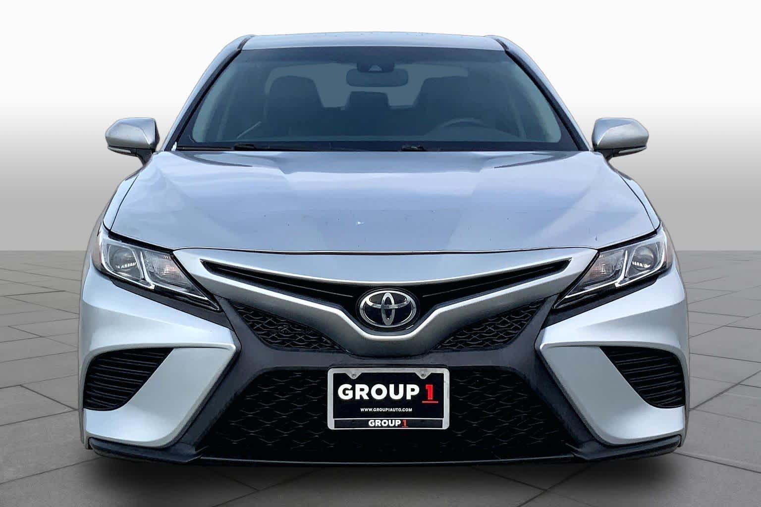 2018 Toyota Camry SE Celestial Silver Metallic at Group 1 Toyota Southwest