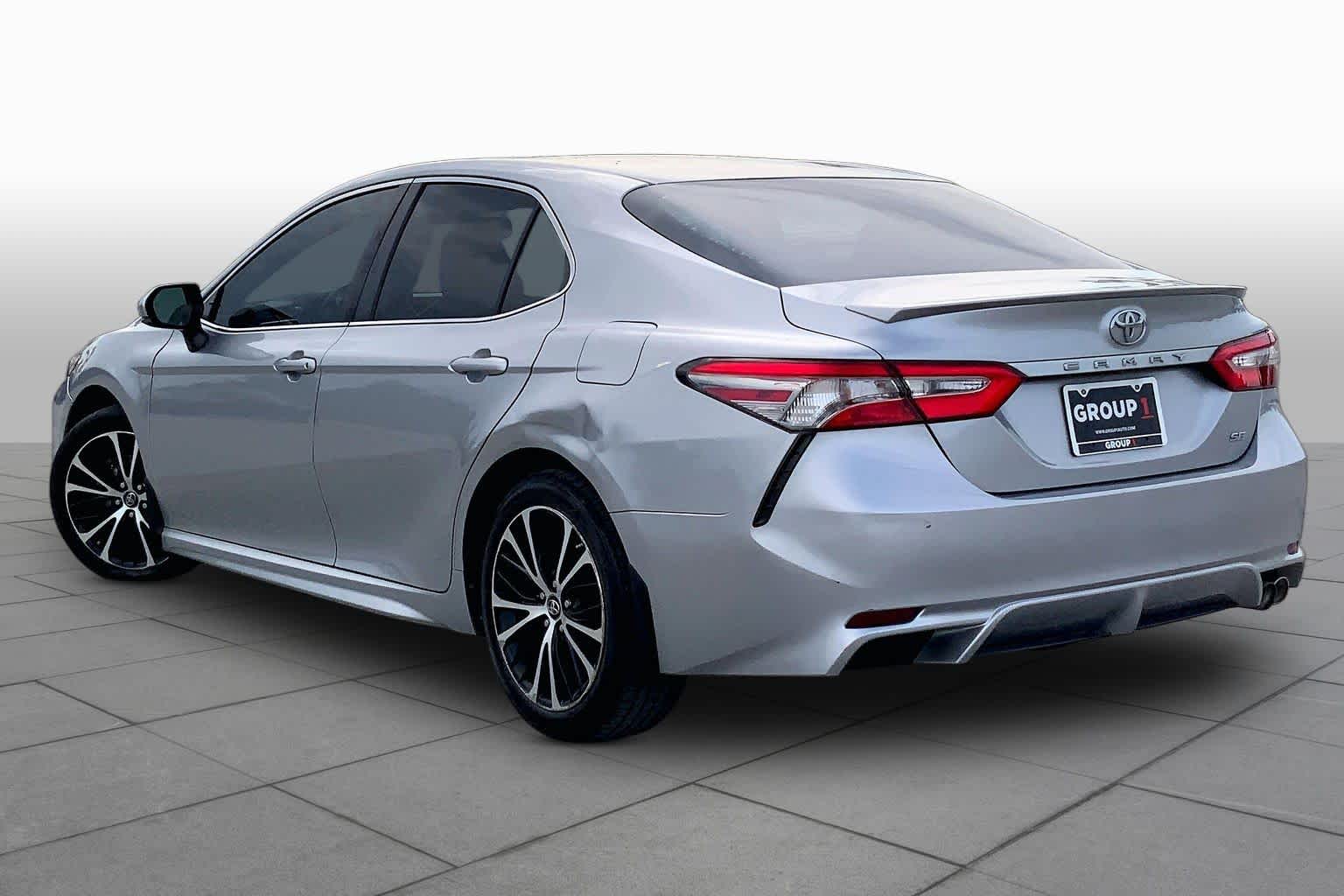 2018 Toyota Camry SE Celestial Silver Metallic at Group 1 Toyota Southwest