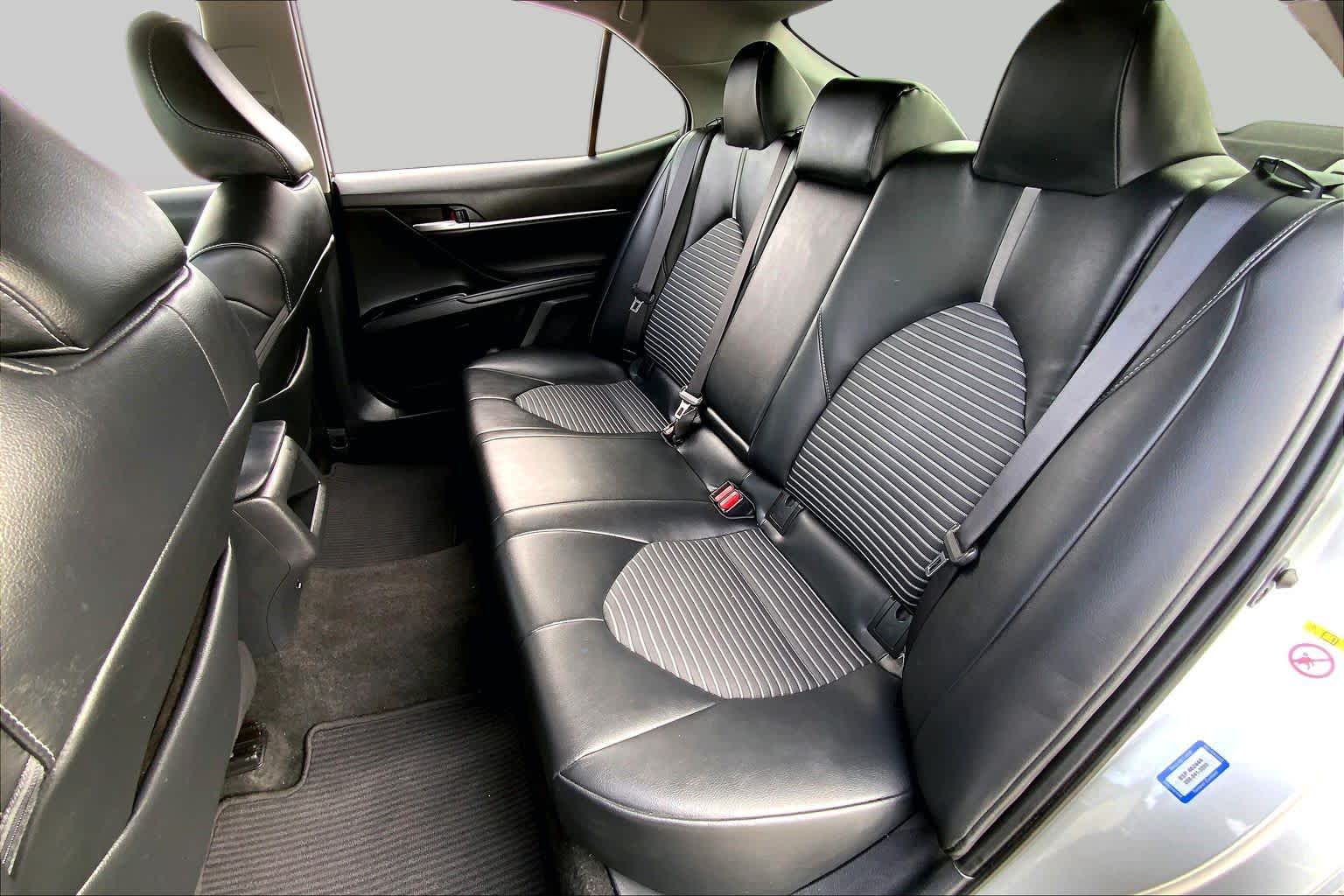 2018 Toyota Camry SE Celestial Silver Metallic at Group 1 Toyota Southwest