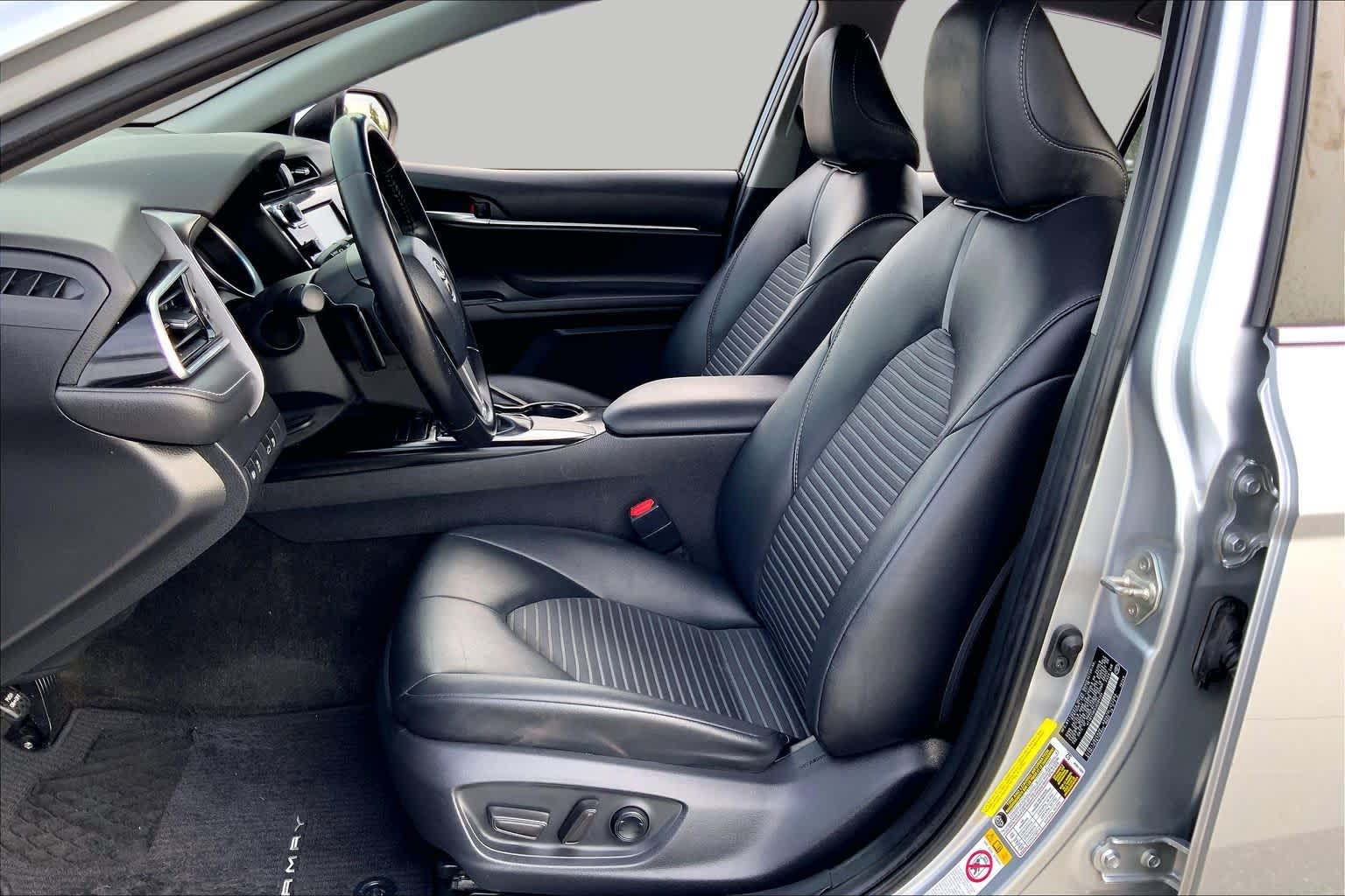 2018 Toyota Camry SE Celestial Silver Metallic at Group 1 Toyota Southwest