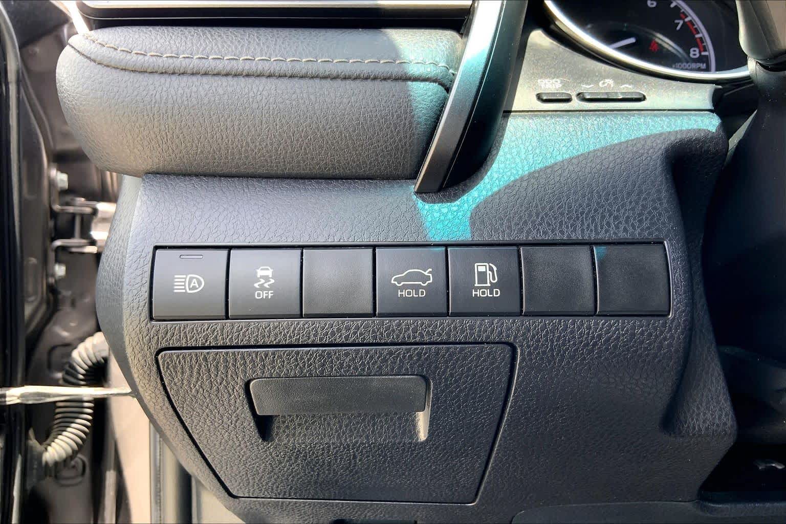 2019 Toyota Camry SE Predawn Gray Mica at Beck & Masten Kia