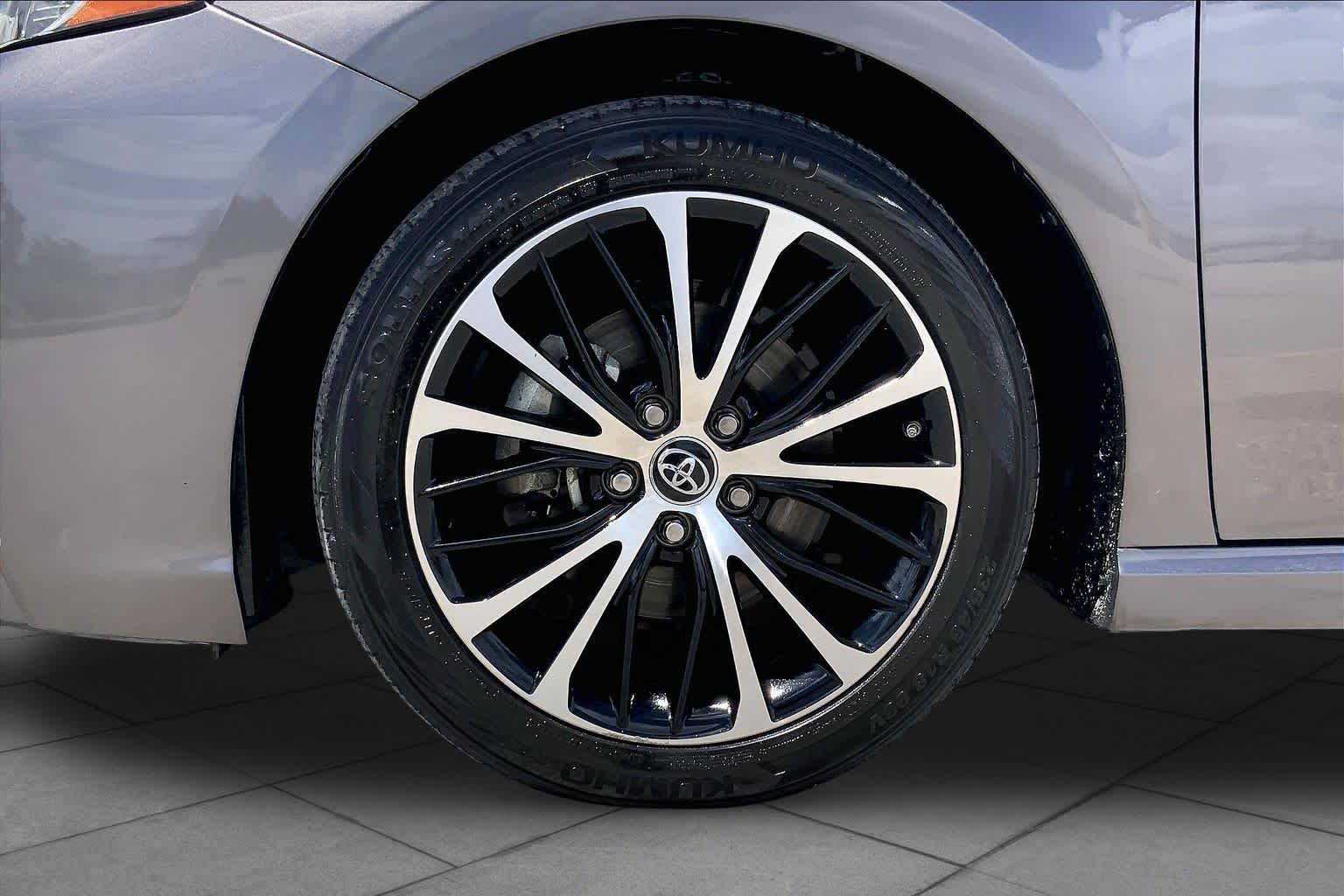 2019 Toyota Camry SE Predawn Gray Mica at Beck & Masten Kia
