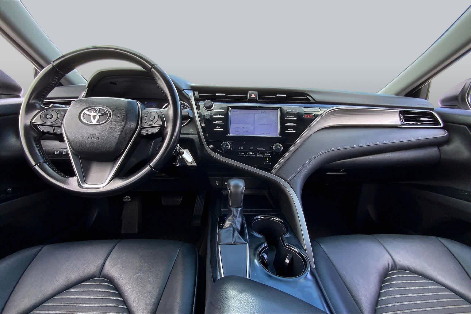 2019 Toyota Camry SE Super White at Beck & Masten Kia